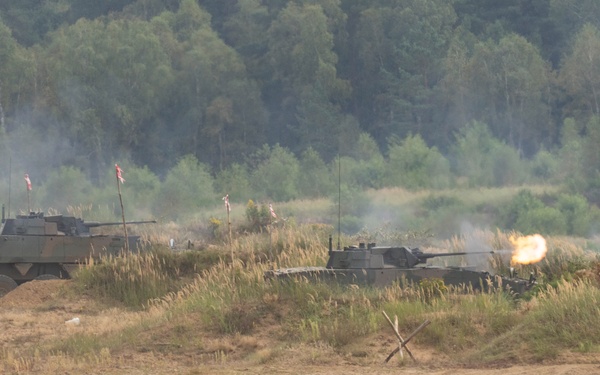 U.S. and Polish Forces Showcase Apache Air and Ground Integration Capabilities in Poland
