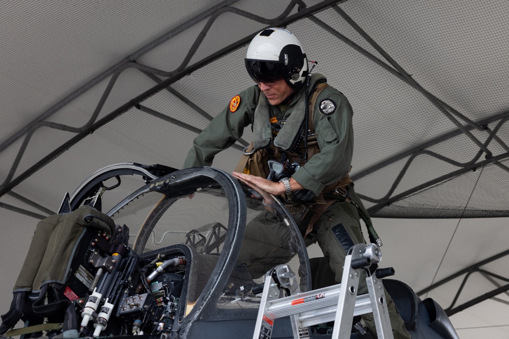 Deputy Commandant of Combat Development and Integration visits VMA-223
