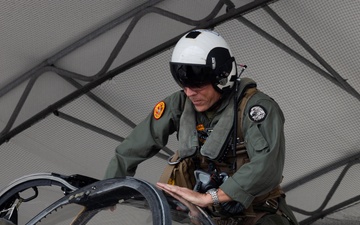 Deputy Commandant of Combat Development and Integration visits VMA-223