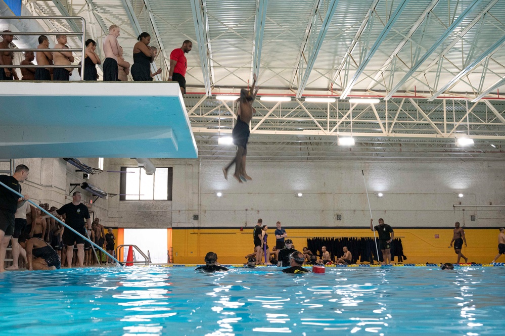 Recruits Earn Swim Qualification