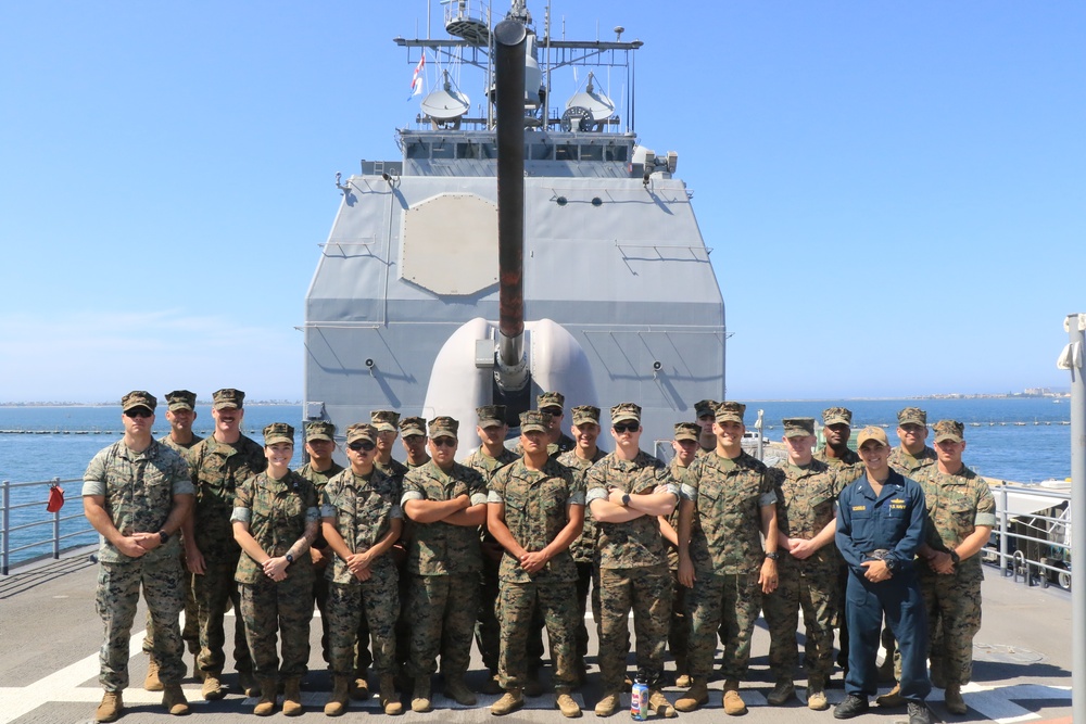 USS Chosin Host 1st Marine Division On Board