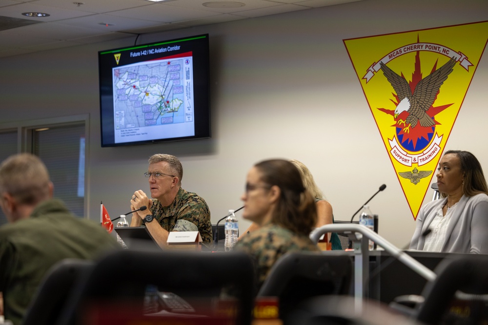 Maj. Gen. Jason Woodworth and his wife, Renee Woodworth, visit MCAS Cherry Point