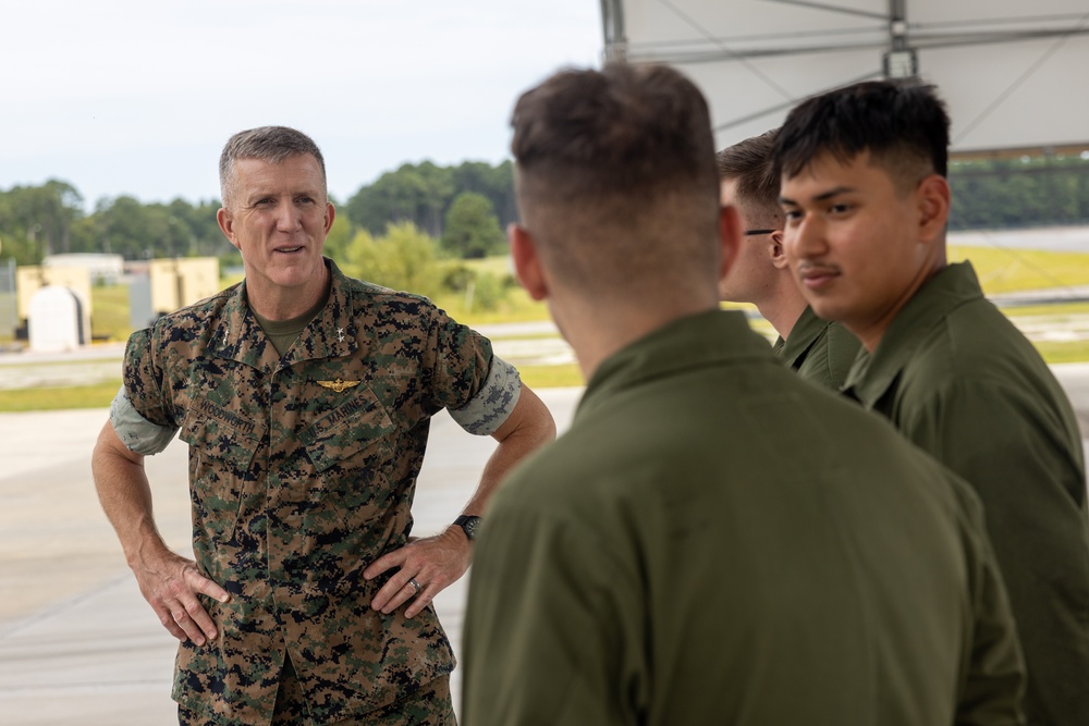 Maj. Gen. Jason Woodworth and his wife, Renee Woodworth, visit MCAS Cherry Point