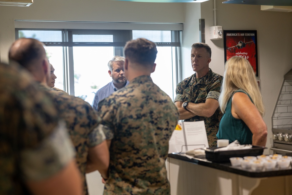 Maj. Gen. Jason Woodworth and his wife, Renee Woodworth, visit MCAS Cherry Point