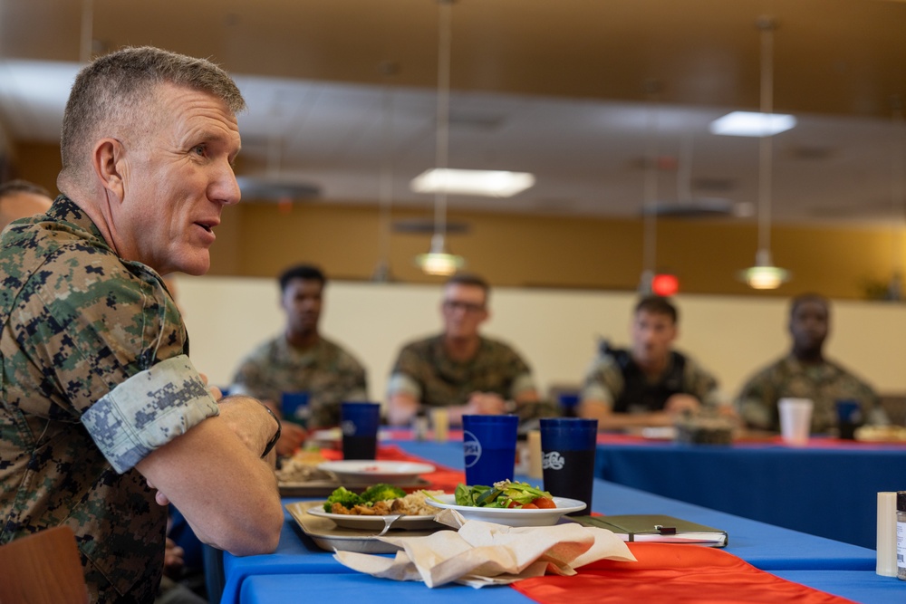 Maj. Gen. Jason Woodworth and his wife, Renee Woodworth, visit MCAS Cherry Point