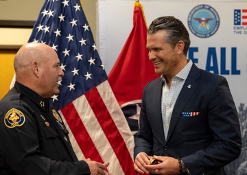 SD Presents 2025 Freedom Award to Hendersonville Police Dept.