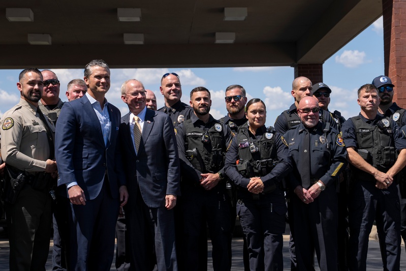 SD Presents 2025 Freedom Award to Hendersonville Police Dept.