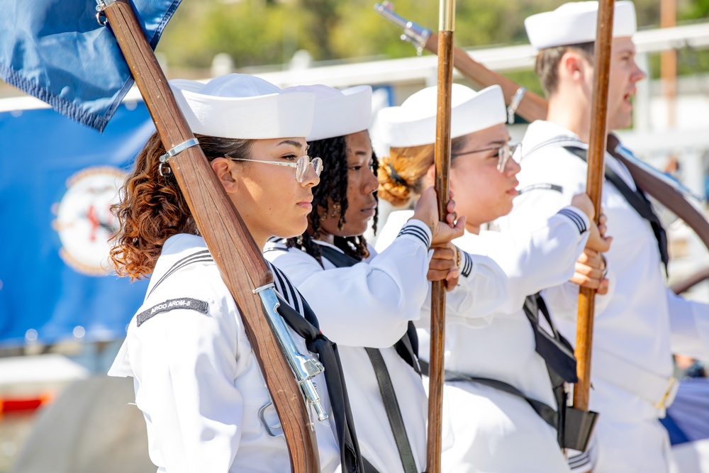Commander, Submarine Squadron 11 holds Change of Command