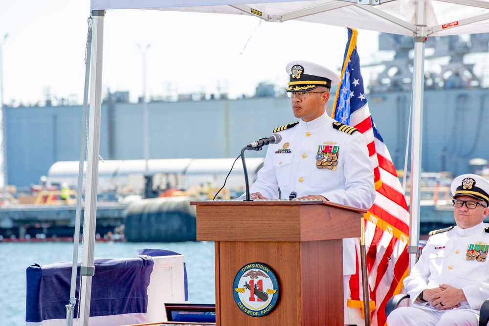 Commander, Submarine Squadron 11 holds Change of Command