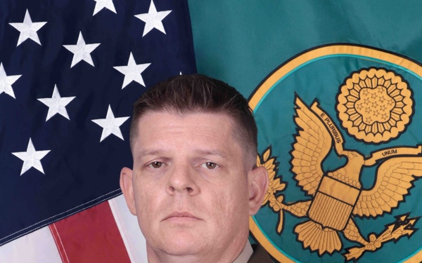 Command Photo