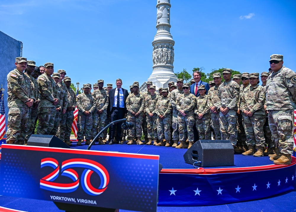 SECARMY Visits Yorktown