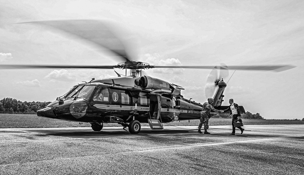 SECARMY Visits Yorktown