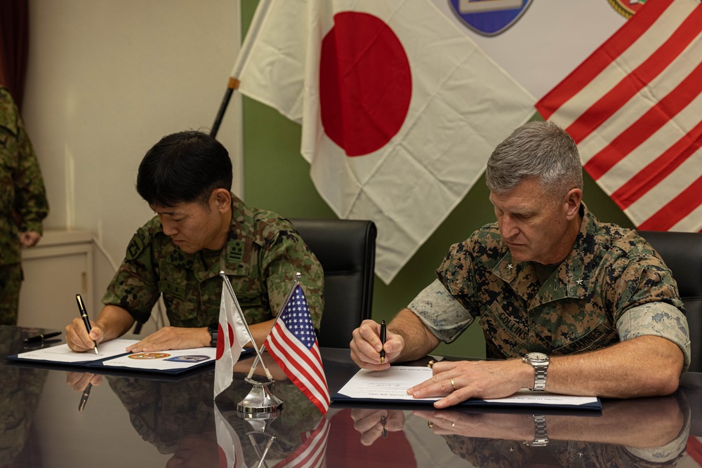 3rd MLG, JGSDF Sign First-Ever BGSCC SOP