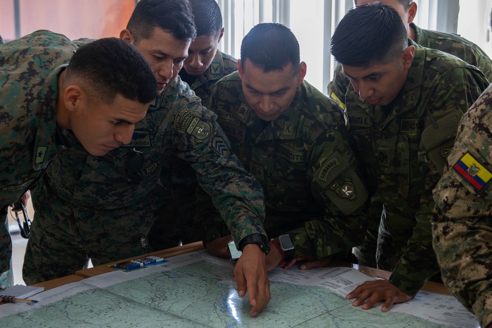 Kentucky National Guard State Partnership Program conducts joint air assault planning training exercise with Ecuadorian 9th Special Forces Brigade