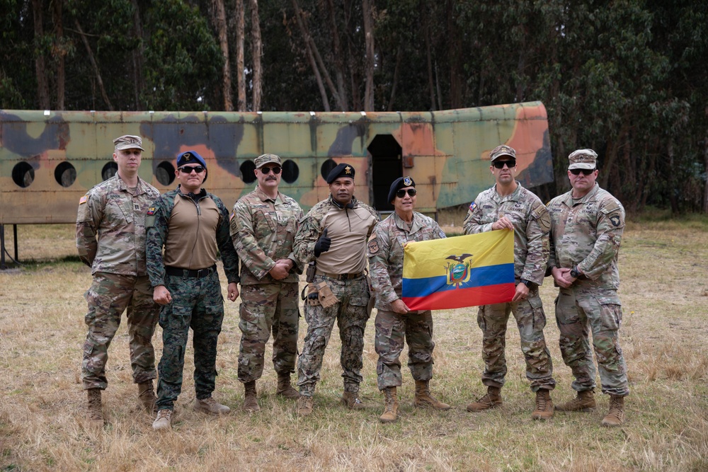 Kentucky National Guard State Partnership Program conducts joint air assault planning training exercise with Ecuadorian 9th Special Forces Brigade