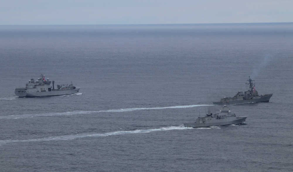 Destroyer Squadron Two Sails with Royal Norwegian Navy in the Norwegian Sea