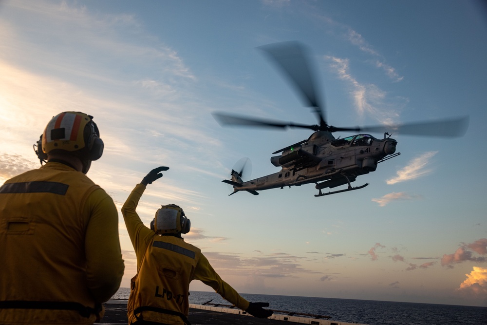 22nd MEU(SOC) | Flight Operations on USS San Antonio