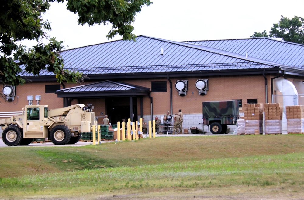 Fort McCoy LRC’s food-service team put in extra effort for success during CSTX 78-25-02