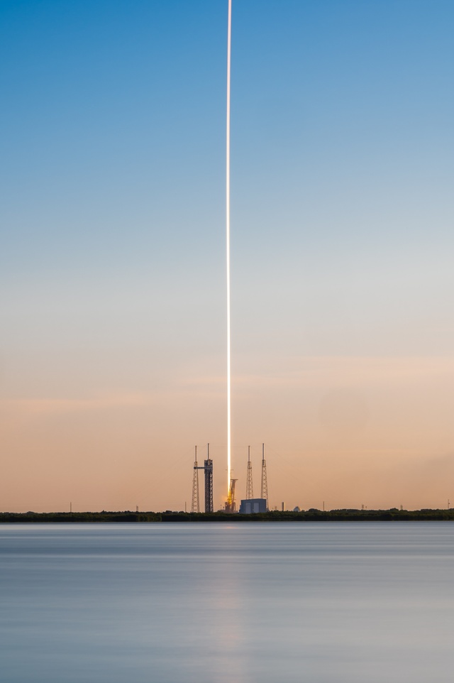 Starlink 10-14 Launches from Cape Canaveral Space Force Station