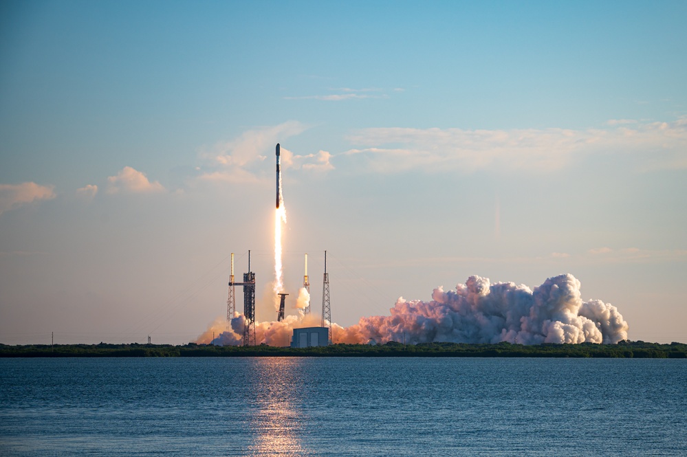 Starlink 10-14 Launches from Cape Canaveral Space Force Station