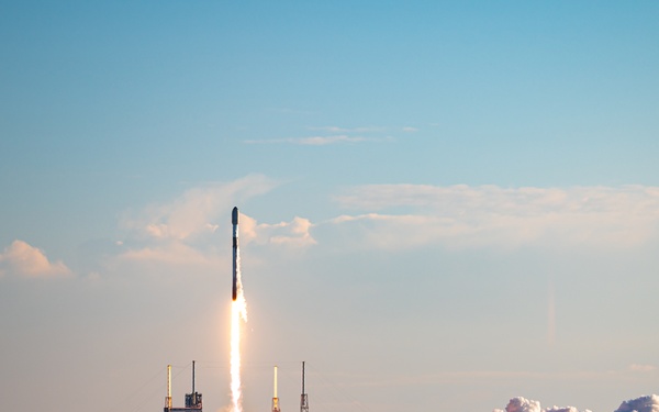 Starlink 10-14 Launches from Cape Canaveral Space Force Station