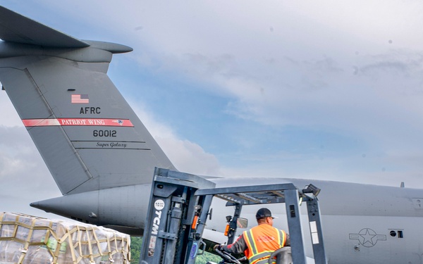 C-5 delivers 6 million meals to Panama via Denton Program