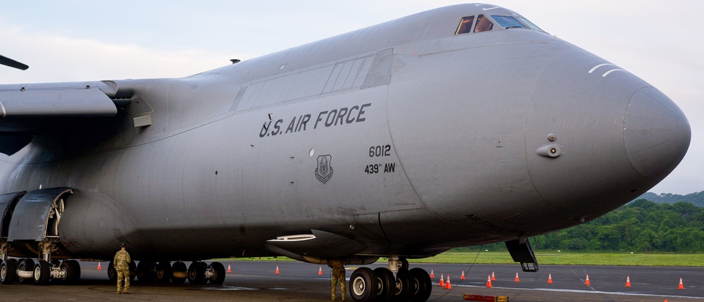 C-5 delivers 6 million meals to Panama via Denton Program