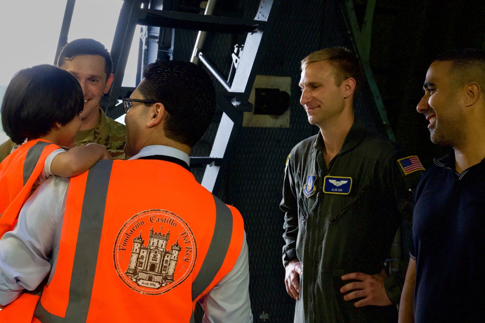 C-5 delivers 6 million meals to Panama via Denton Program