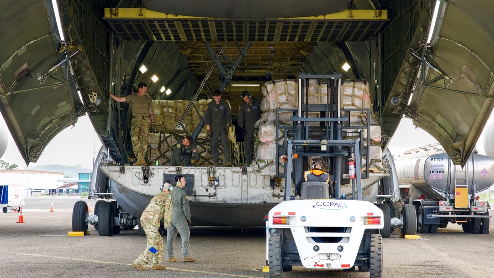 C-5 delivers 6 million meals to Panama via Denton Program