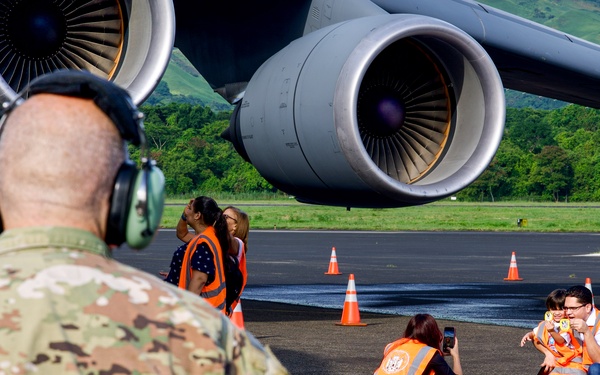 C-5 delivers 6 million meals to Panama via Denton Program