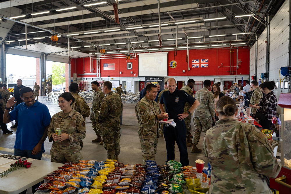 The 100th MSG hosts base agency showcase