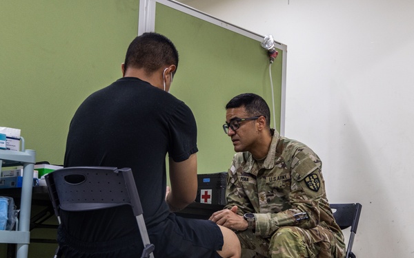 U.S.-Japan-Australia Medics Come Together to Support Yama Sakura 89