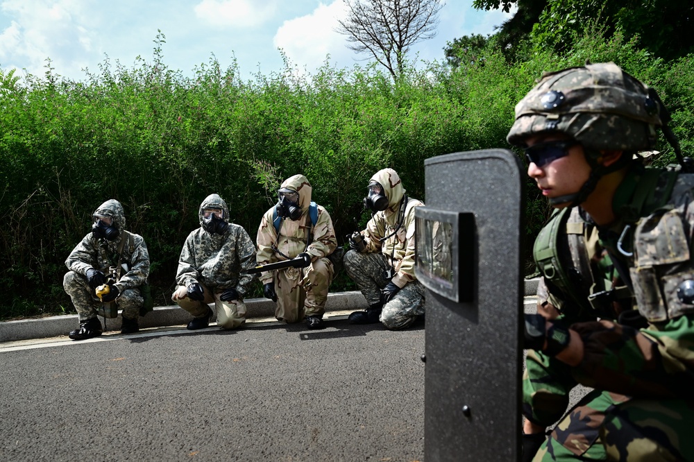 U.S., ROKA Soldiers Train Together on Urban Warfare, CWMD During Ulchi Freedom Shield