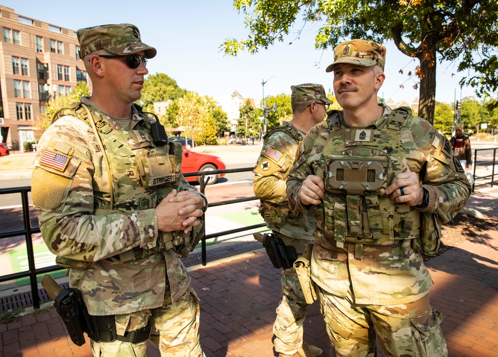 Sgt. Maj. Robert Short, 112th Military Police Battalion Senior Leadership, MS National Guard, visits a battalion Soldier