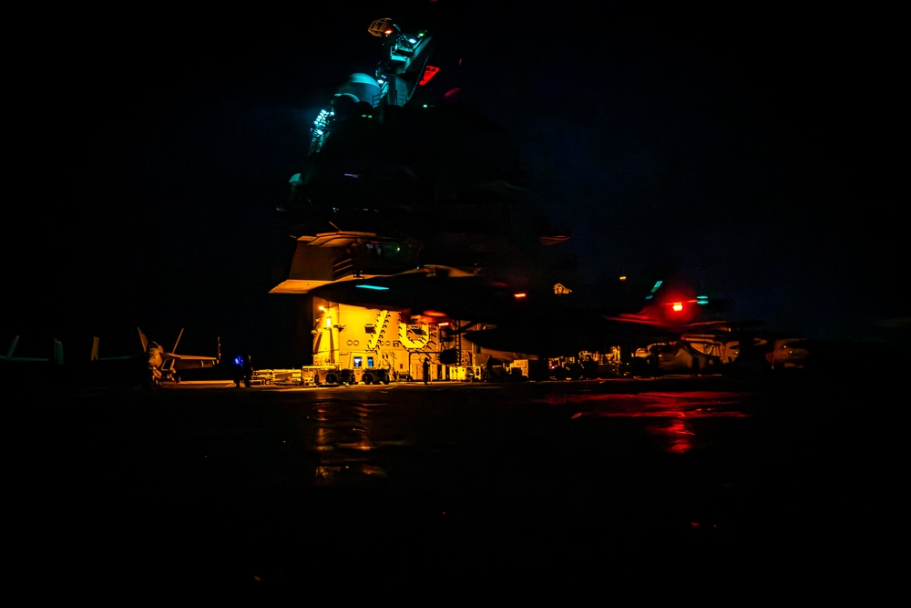 USS Gerald R. Ford's (CVN 78) 30,000th Trap