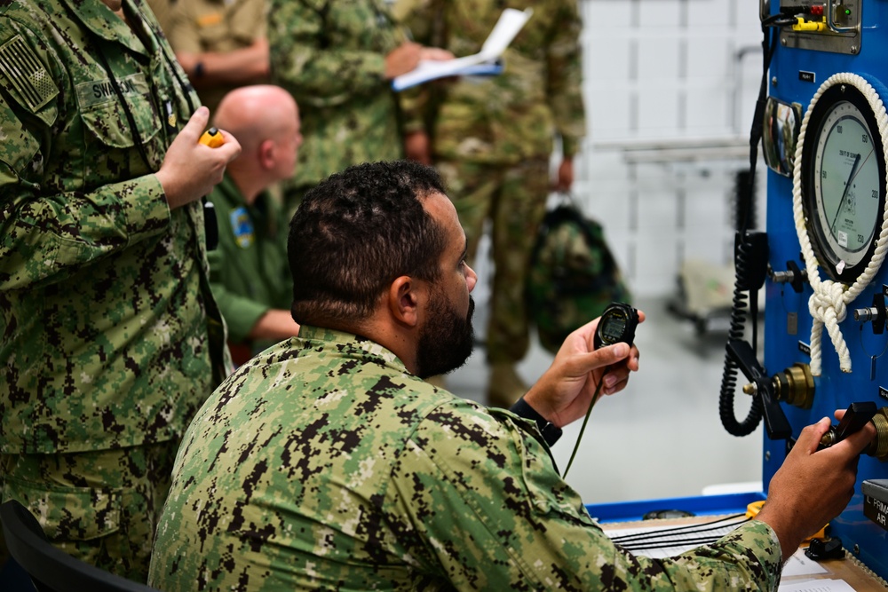 NAMI Hyperbarics conducts 2025 joint ops training with Army Aerospace Medicine