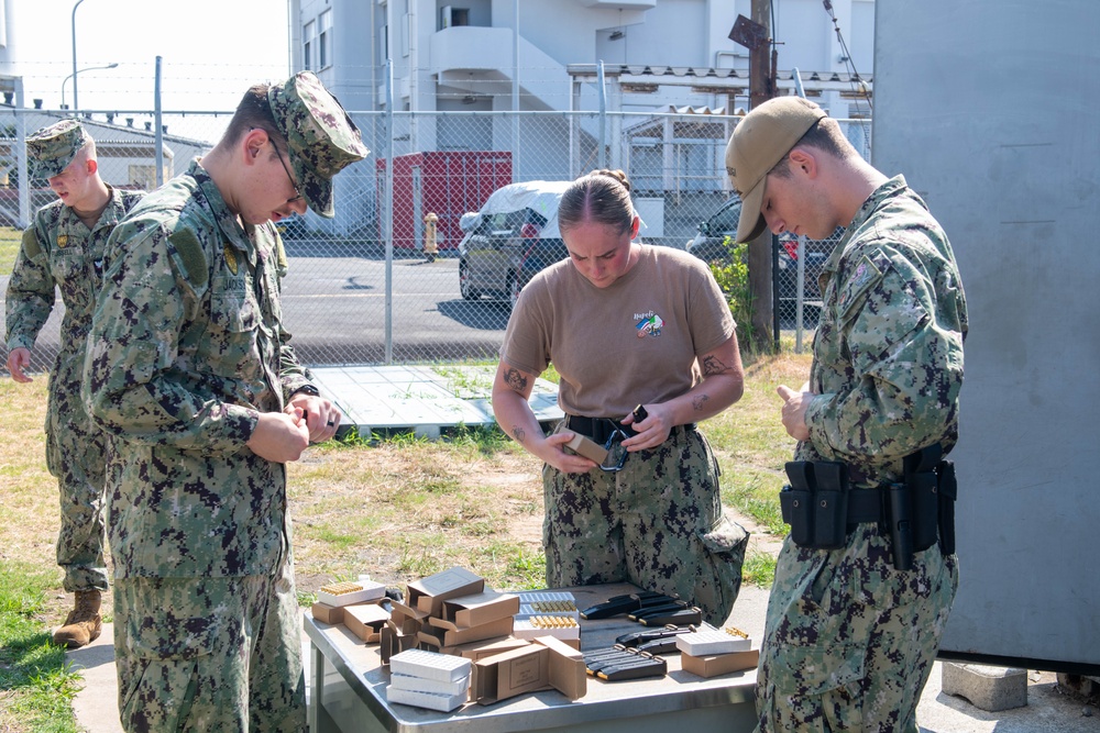 NAF Atsugi Sailors go to the range