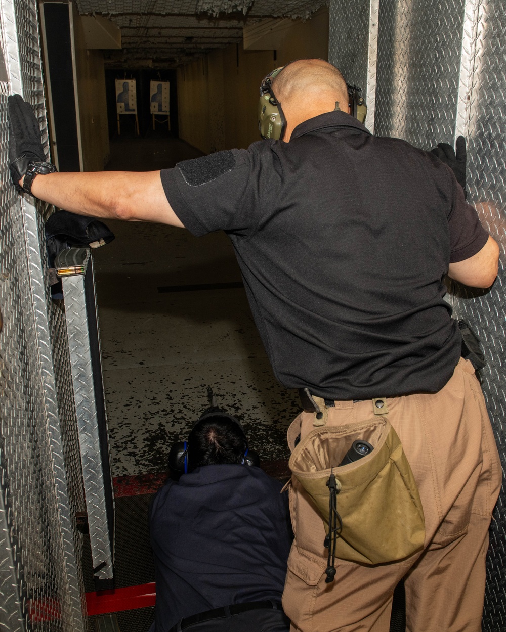 NAF Atsugi Sailors go to the range
