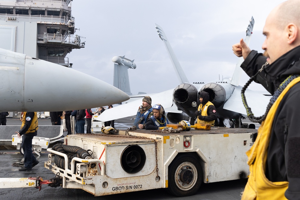 USS Gerald R. Ford (CVN 78) Conducts Flight Deck Operations
