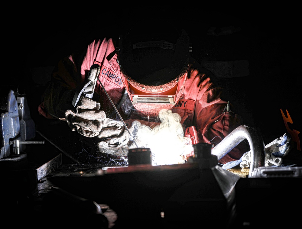 USS Gerald R. Ford (CVN 78) Sailor Welds