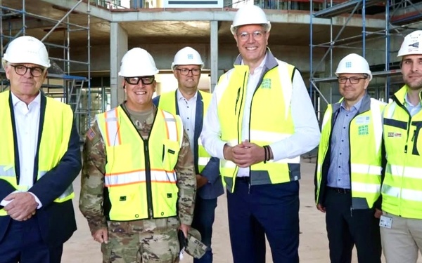 Minister President of Rhineland-Pfalz visits ROBMC construction site