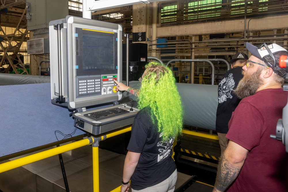 Norfolk Naval Shipyard Hosts Ribbon Cutting in Celebration of Newest Shaft Lathe Installation