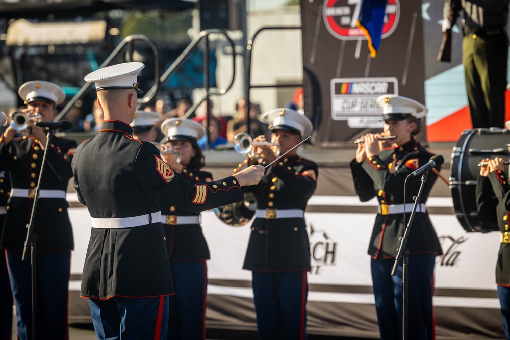 Parris Island Band performs at 2025 Southern Cookout 500