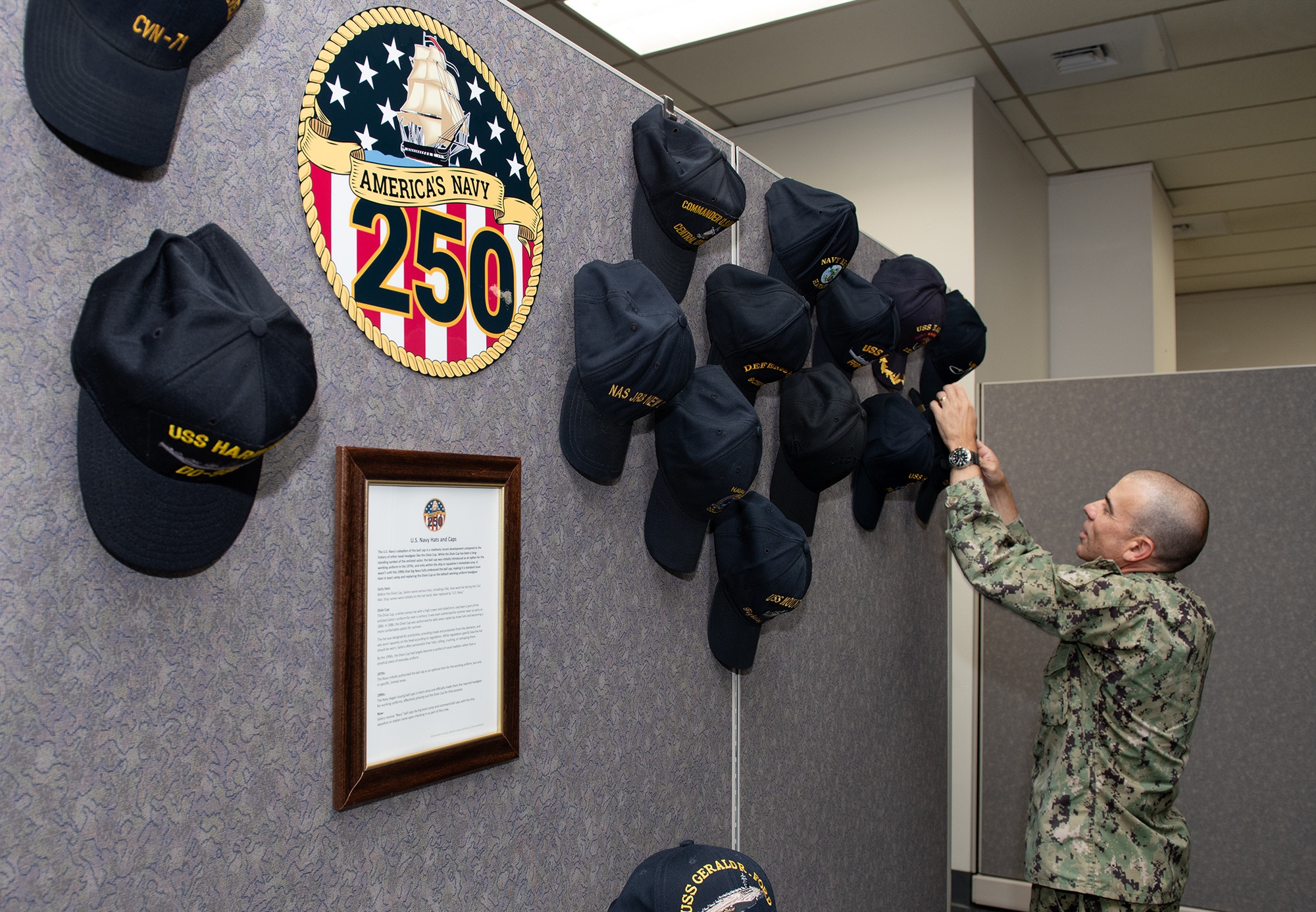 DVIDS - Images - NAVSUP BSC | Navy 250 Hats and Caps [Image 3 of 8]