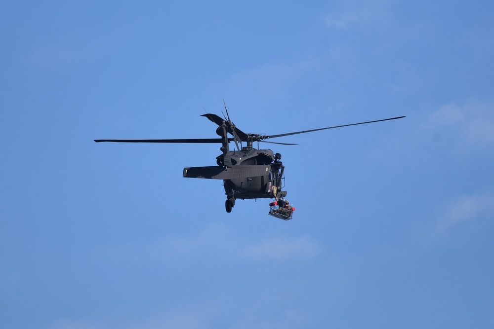Wisconsin National Guard aviators participate in search and rescue exercise