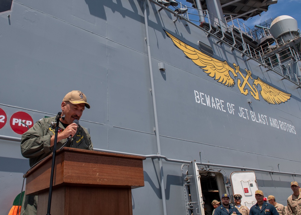 USS Essex commanding officer's all-hands call