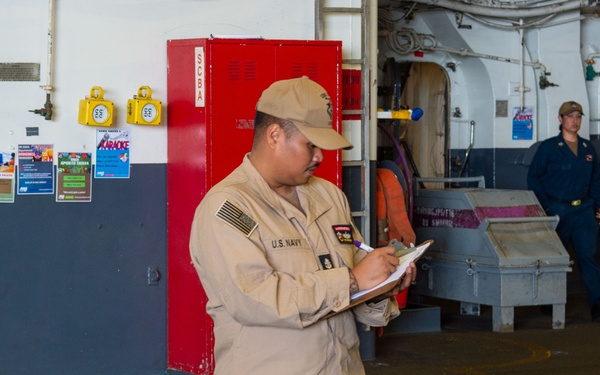 Cornhole tournament hosted by MWR