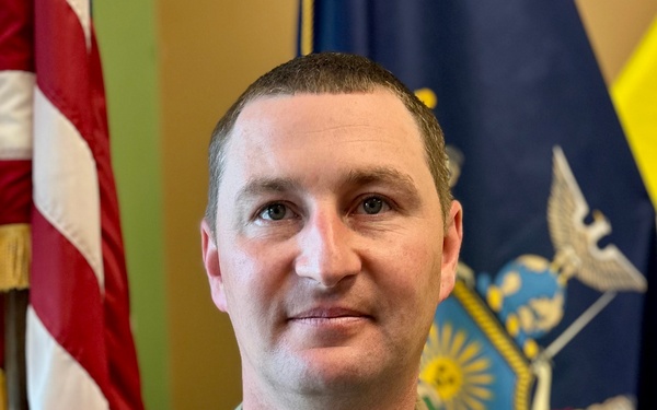 New York Guard member donates kidney to New York City firefighter