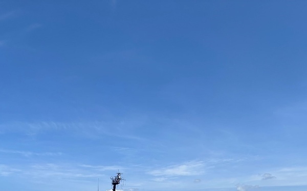 Coast Guard Cutter Vigilant conducts small boat training off Haiti