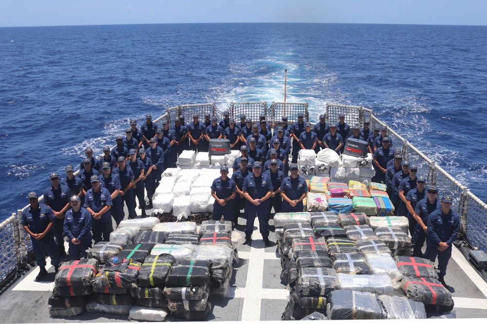 Coast Guard Cutter Vigilant conducts counter-drug operations at sea